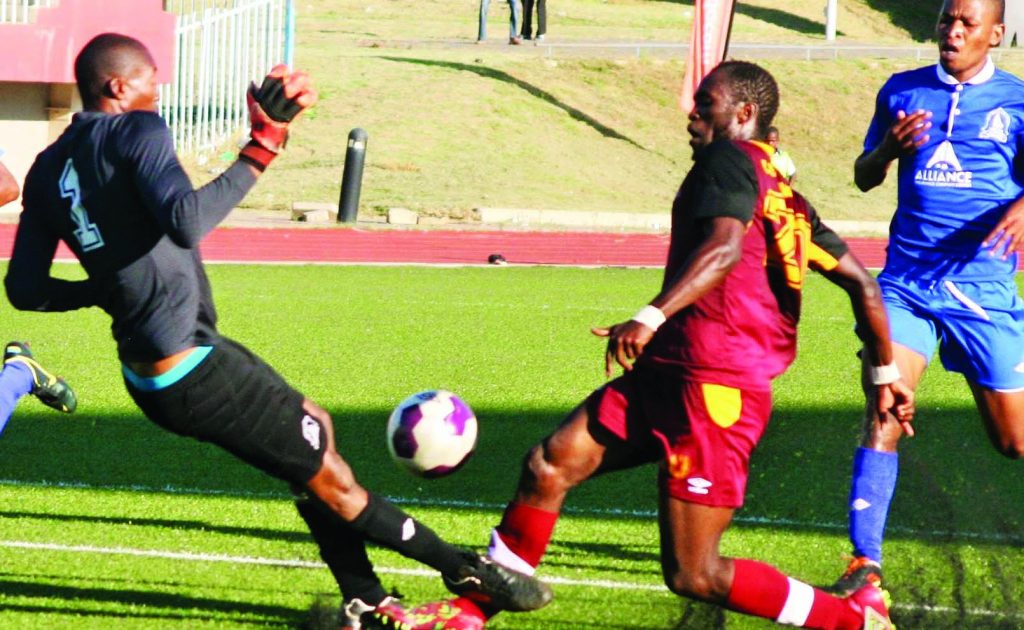 Lioli striker, Ts'epo Lekhooana suffers broken leg after colliding with Matlama goalkeeper, Makhetha Thakeli