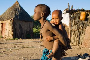 african-children-in-wicker-village